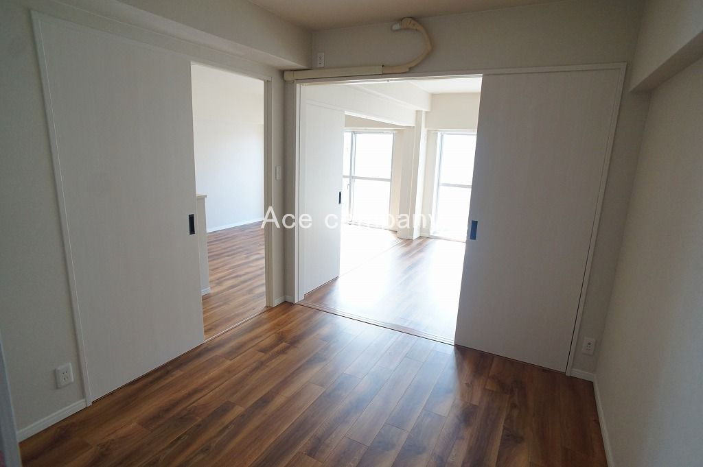 【寝室】の画像