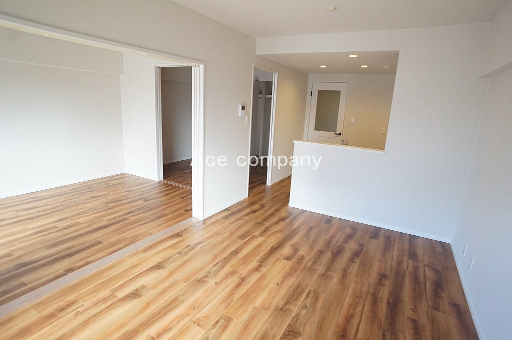 【居間・リビング】の画像