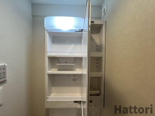 MAXIVCROS江坂の独立洗面台