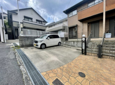 【駐車場】 | 千里山テラスハウス | 駐車場★