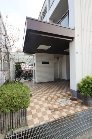 六甲司マンションのエントランス