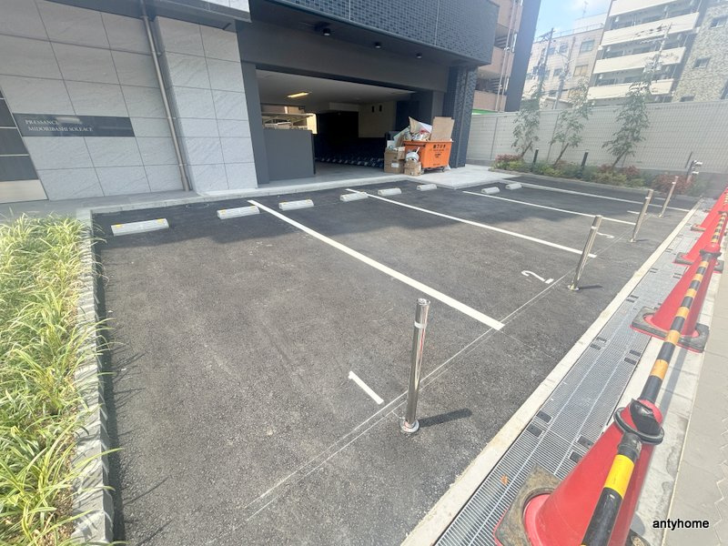 プレサンス緑橋ソレアス　仲介手数料無料の駐車場