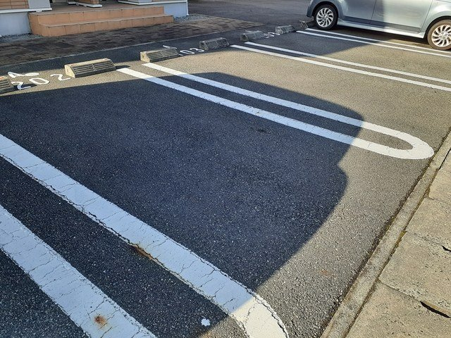 メゾンプラシードⅠの駐車場