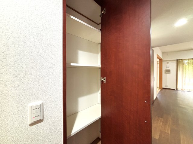 グランシティたまプラーザⅠの収納|日用品などのストック収納として活躍しそうです！