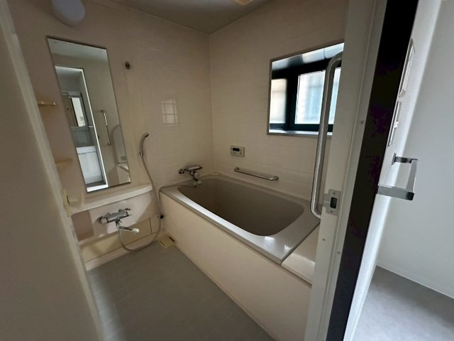 リアライズ芦屋東山の浴室