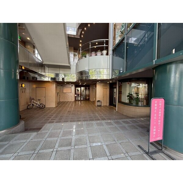 リアライズ芦屋東山のエントランス