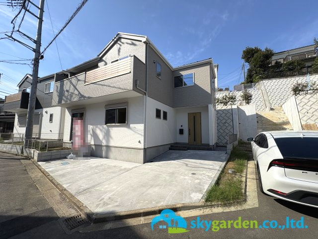 藤沢市善行坂1期　新築戸建　全3棟2号棟の前面道路含む現地写真|前面道路含む現地写真です