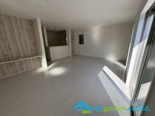 藤沢市善行坂1期　新築戸建　全3棟3号棟の居間・リビング|こちらの居間で趣味の時間をお楽しみください