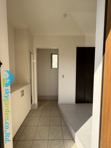 藤沢市善行坂1期　新築戸建　全3棟3号棟の玄関