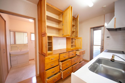【キッチン】 | 大津市南小松1594-67　中古戸建 | キッチン別角度