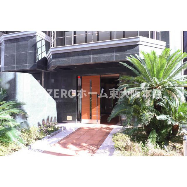 アーデン堺筋本町のエントランス