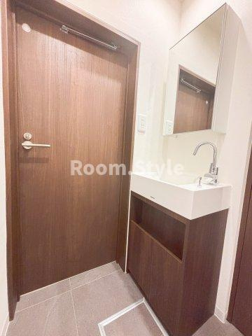 ニュー目黒フラワーマンションの独立洗面台|空室のためご都合に合わせてご内覧できます