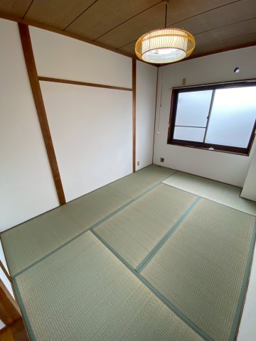 築島ビルの和室