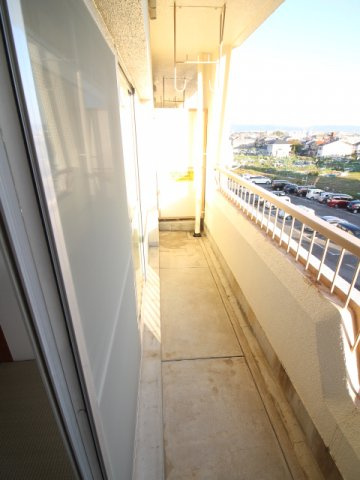 ロイヤルハイツ藤田のバルコニー|南向きベランダ