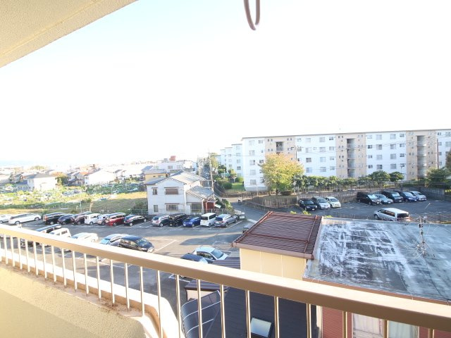 ロイヤルハイツ藤田の展望|日当たり良好