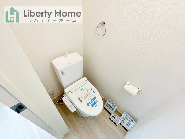 龍ケ崎市松葉４期　新築戸建　のトイレ