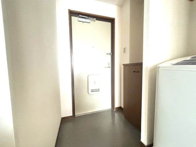 センターフィールドⅢの玄関