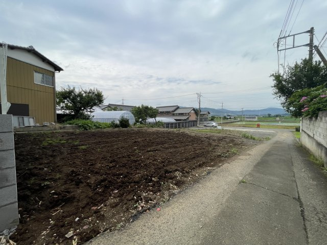 つくば市上野　A区画の前面道路含む現地写真