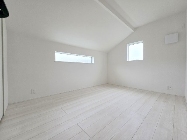 箱根ヶ崎東松原　全3棟の洋室