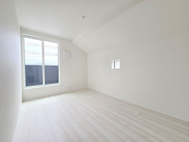 箱根ヶ崎東松原　全3棟の洋室