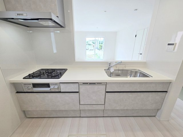 箱根ヶ崎東松原　全3棟のキッチン