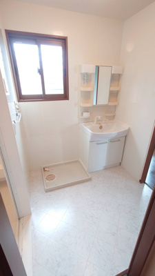 【洗面所】 | セジュール・岩瀬Ｃ 1 | 洗髪洗面化粧台　洗濯パン