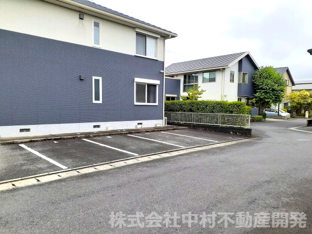 パストラルパーキングの駐車場