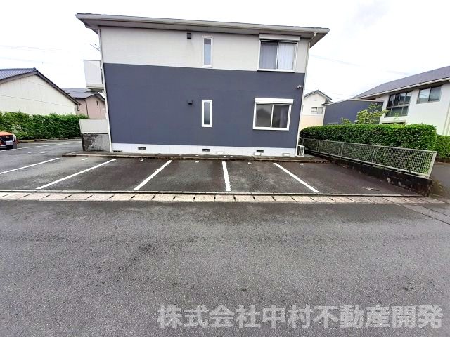 パストラルパーキングの駐車場