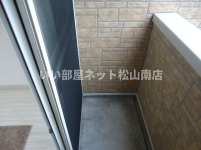 【バルコニー】 | フローラルコート