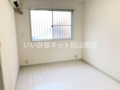 【洋室】 | フローラルコート