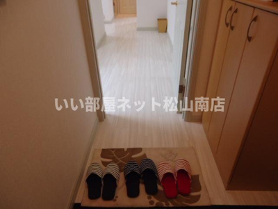 【玄関】 | フローラルコート