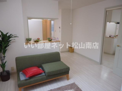 【居間・リビング】 | フローラルコート