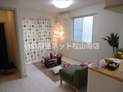 【内装】 | フローラルコート