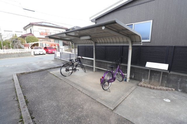 マーサジュネスⅡのその他共用部分|駐輪場に自転車も停められます♪
