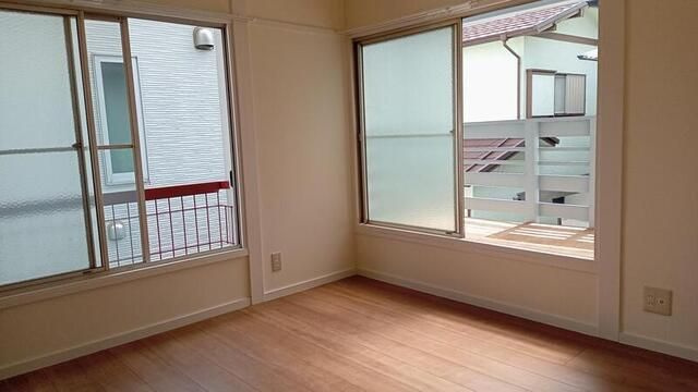 小川町１丁目戸建の居間・リビング