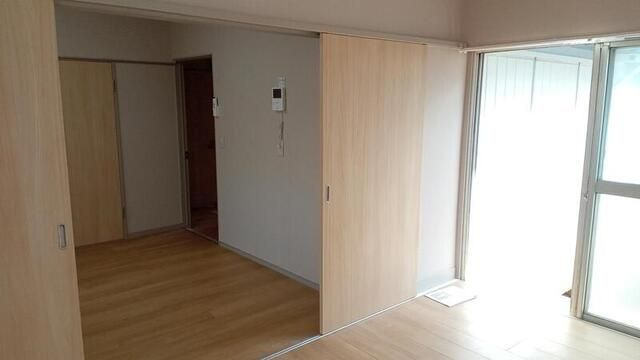 小川町１丁目戸建の居間・リビング