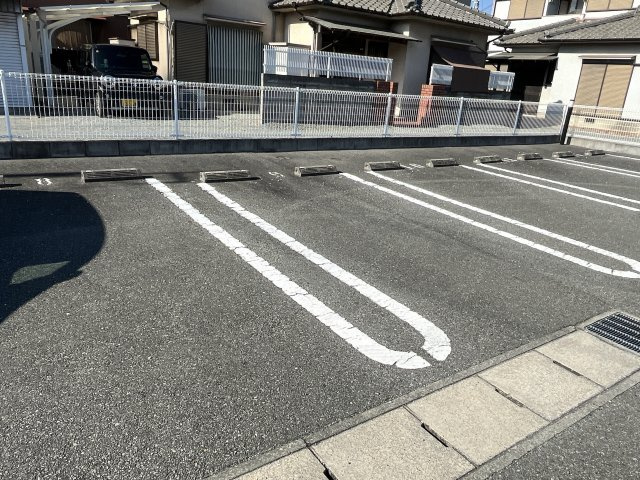 モーニング・グローリーⅣの駐車場