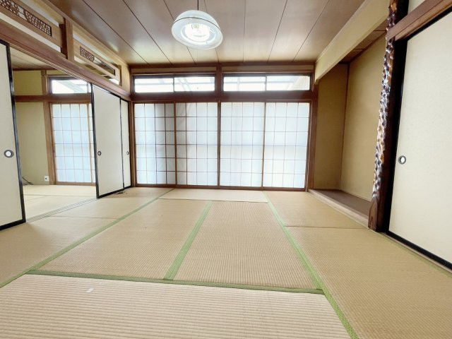 中古戸建・平屋　太田市新田木崎町の和室|陽当たり良好な和室！