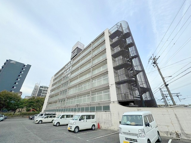 新大阪末広第一ハイツの外観