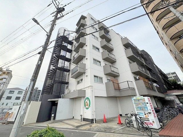 新大阪末広第一ハイツの外観