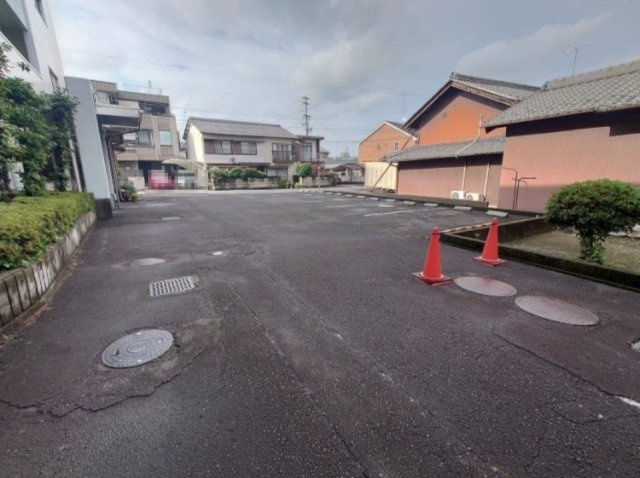 シティーハイツモリーの駐車場