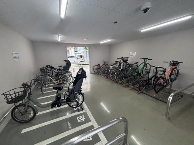 サンクレイドル名古屋の駐車場