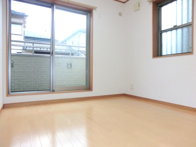 Ｄｏｍａｎｉ常盤の洋室|☆人気の角部屋・２面採光で日当たり＆風通し共に良好です。☆