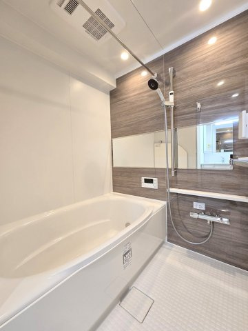 ライオンズマンション河辺東の浴室