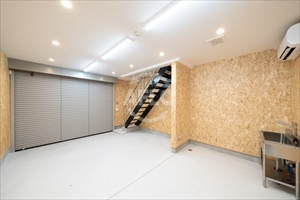 【駐車場】 | GARAGE LIVING TERRA SHIMIZUGAOKA（ガレージリビングテラ清水丘）　ガレージ