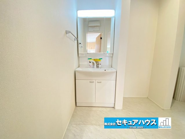 名古屋市緑区諸の木2丁目　全1棟 の内観：施工例|（洗面所イメージです）
■株式会社　セキュアハウス■
住宅ローンに強く、知識、経験豊富なスタッフ在籍
お客様に寄り添い、ご成約後もサポート致します。