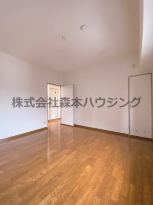 【洋室】 | 　ジョイフル寝屋川 | 使い勝手のいい洋室です