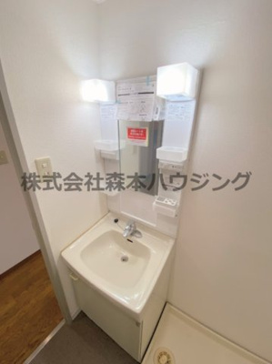 【独立洗面台】 | 　ジョイフル寝屋川 | 朝の身支度には欠かせない独立洗面化粧台