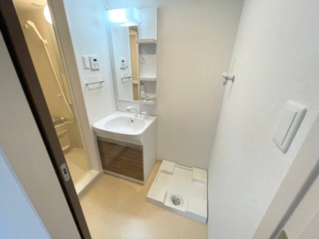 Muse Zio Ⅴ ( 近畿大学 一人暮らし )の独立洗面台|類似物件のお写真です！