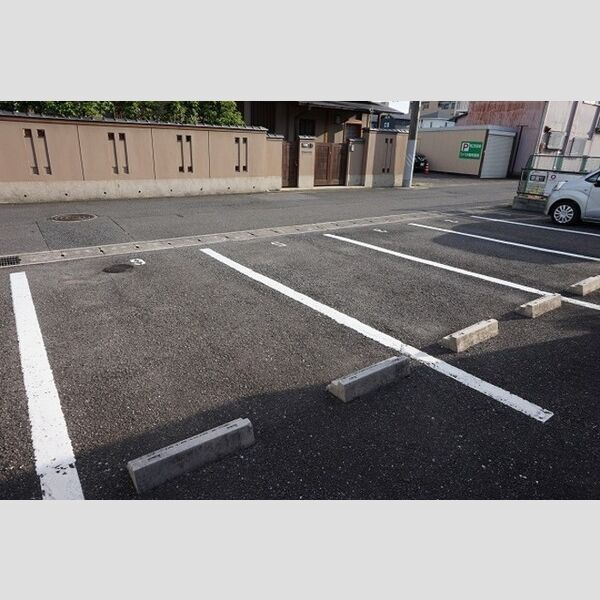 セジュール辻Ⅱの駐車場